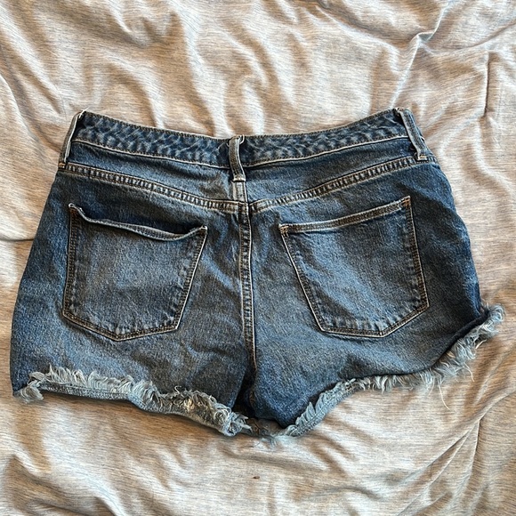 Universal Thread High Rise Shortie - Picture 2 of 3